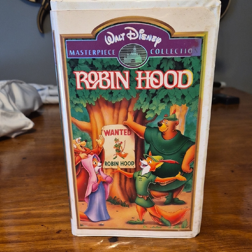 Walt Disney Masterpiece Collection Robin Hood VHS